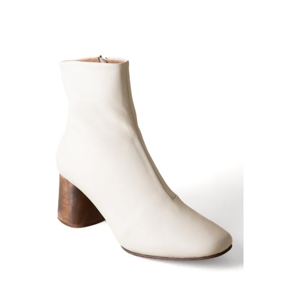 Huma Blanco Shoes - Huma Blanco 'Harlow' White Leather Boot Size 11